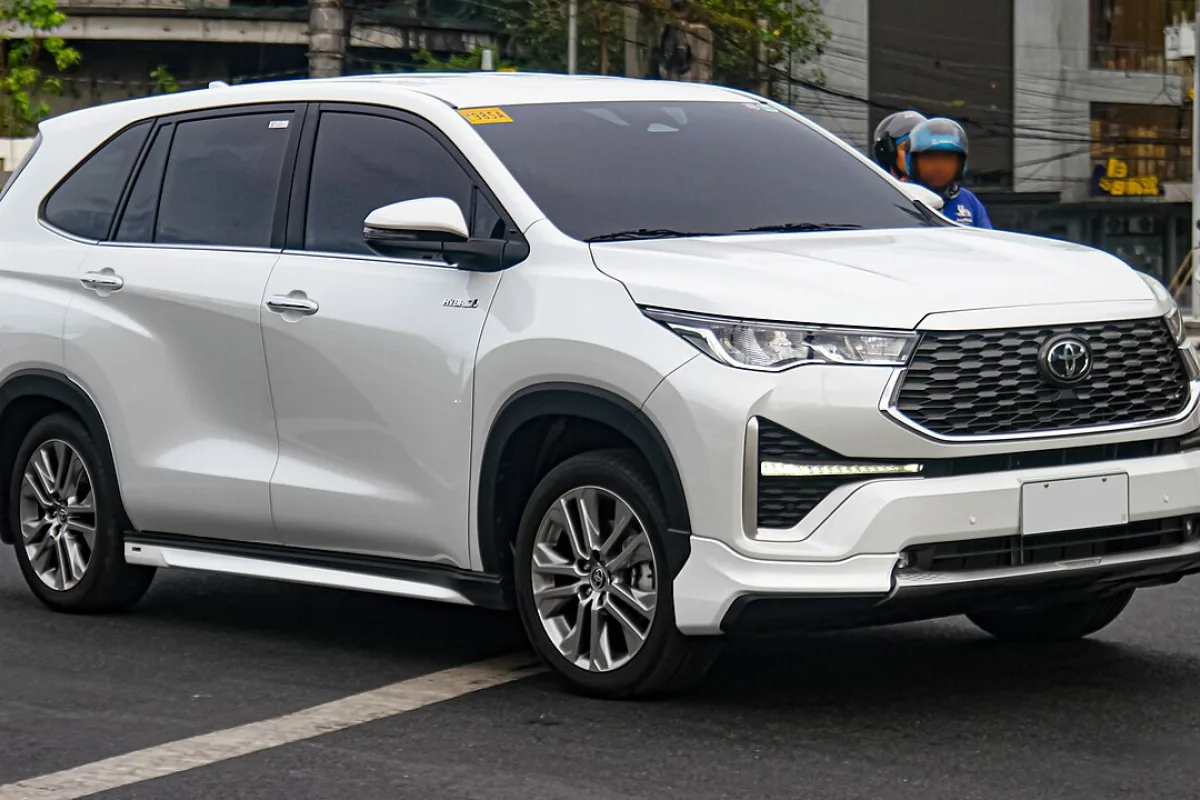 5 Keluhan Jujur Pengguna Kijang Innova Zenix Hybrid yang Jarang Dibahas