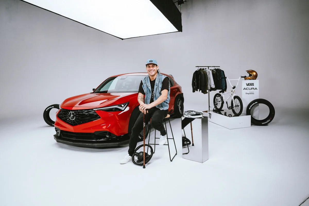 Acura ADX CZ-77: SUV Mewah Gaya Vans dan BMX