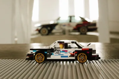 Ikonik! LEGO Rilis Set BMW M3 E30 Rayakan Ultah ke-40