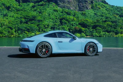 Kisah Porsche 911 Menerjang 23.000 Km Lautan ke Tahiti