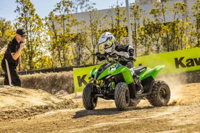 Kawasaki KFX90: ATV Tangguh dan Aman Buat Anak