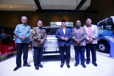 MAB Rilis Mobil Listrik Bisnis di PEVS 2026
