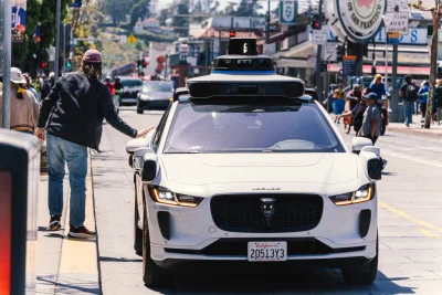 Waymo Impor 3.200 Robotaxi Zeekr ke AS Meski Kena Tarif Pajak Tinggi