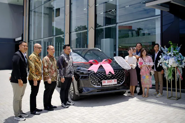 Chery Resmikan Dealer Baru di Padang