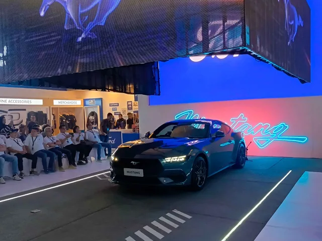 Ford Mustang 2.3 L EcoBoost Dibanderol Hampir Rp 2 Miliar