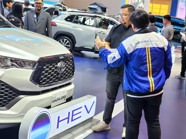 Ini Keuntungan Cicil Mobil Hybrid Toyota Lewat Astra Financial di GIIAS 2025