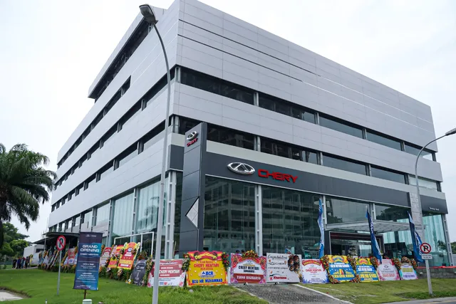 Chery Resmikan Dealer Terbesar di Indonesia dengan Layanan 3S+