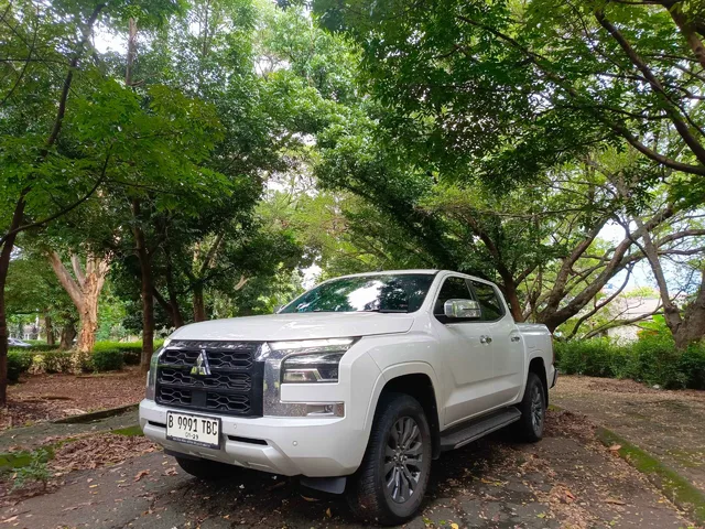Review All New Mitsubishi Triton Ultimate: Si Pekerja Tangguh yang Kian Modern