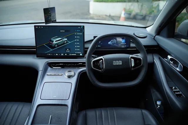 Geely Perbarui Software EX5 di Indonesia