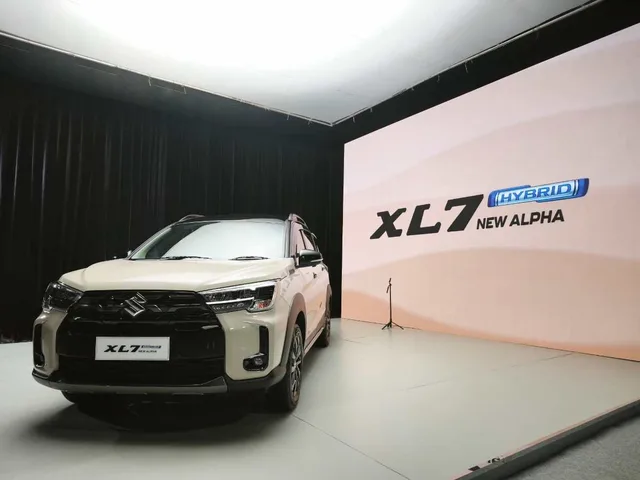 Tegaskan Statusnya, Suzuki XL7 Alpha Facelift Punya Banyak Aksen Hitam di Eksterior