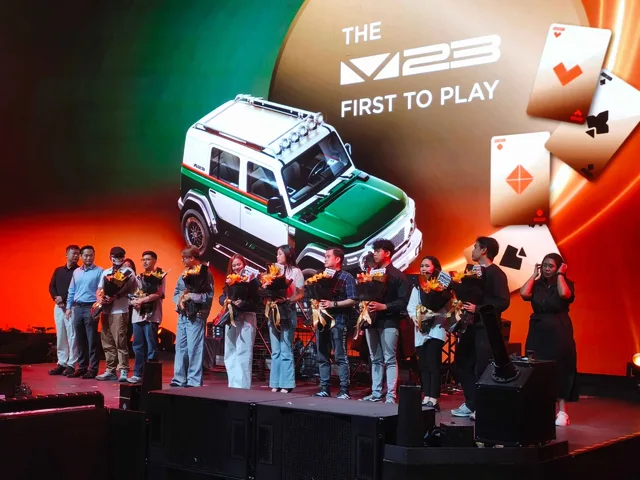 iCar Serahkan V23 Pro Plus Collector Series kepada Sembilan Konsumen Perdana