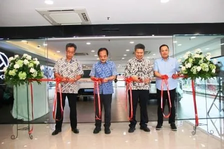 Maxus Resmikan Dealer Pertamanya di Indonesia