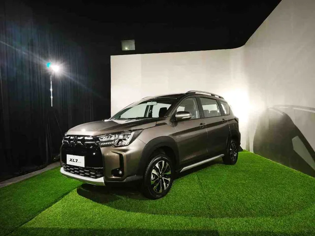 Desain Interior Suzuki XL7 Facelift Tak Berubah, Tapi Ada Detail Baru