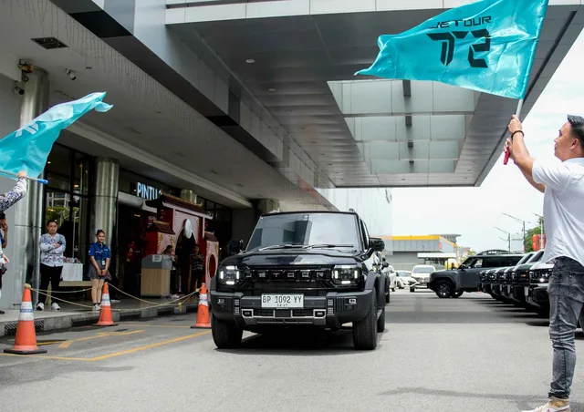 Jetour Serahkan 12 Unit T2 ke Konsumen di Batam