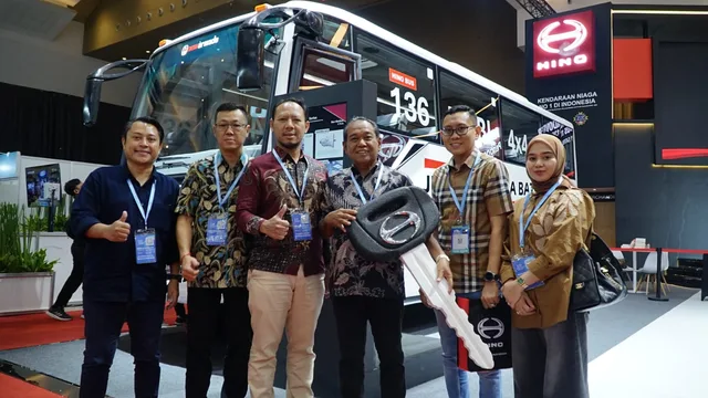 Ini Dia Konsumen Pertama Hino Bus 136 MDBL 4x4