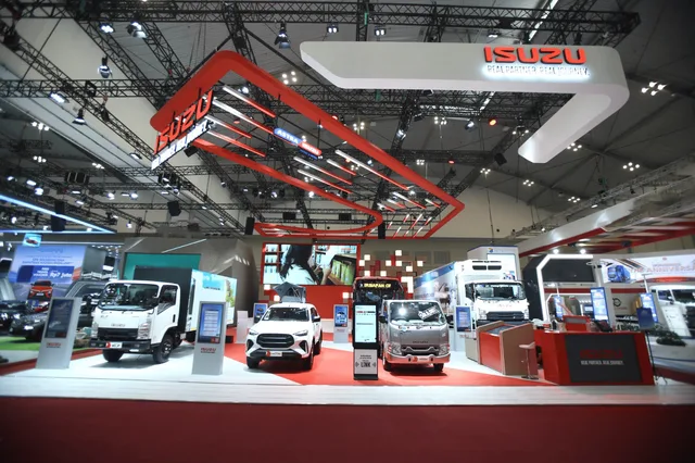 SPK Isuzu di GIIAS 2025 Hampir Tembus 1.000, Elf Mendominasi