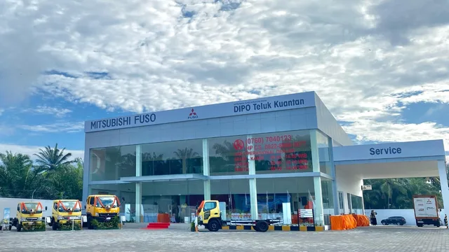 Mitsubishi Fuso Resmikan Dealer di Teluk Kuantan