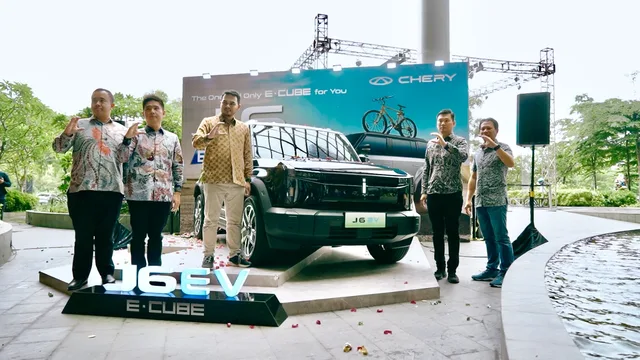 Chery J6 Resmi Mengaspal di Surabaya