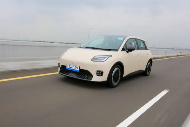 First Drive Aion UT Premium: Nyaman dan Bikin Tenang