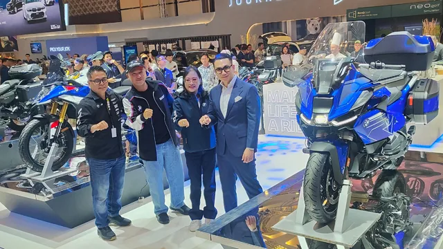 GIIAS 2026: BMW Motorrad Luncurkan F 450 GS dan R 1300 RT