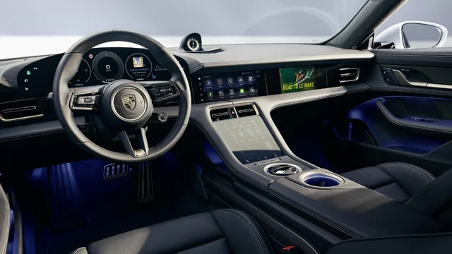 Porsche Perbaharui Sistem Porsche Communication Management di Empat Model