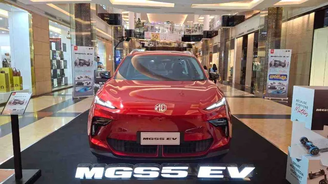 MG Lanjutkan Rangkaian Peluncuran MGS5 EV di Kota Bandung