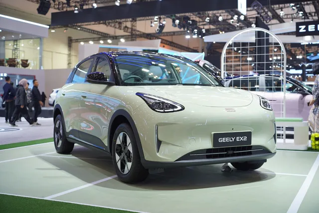 Geely EX2 Pamer Warna Baru di GIIAS 2026, Makin Trendy dan Atraktif