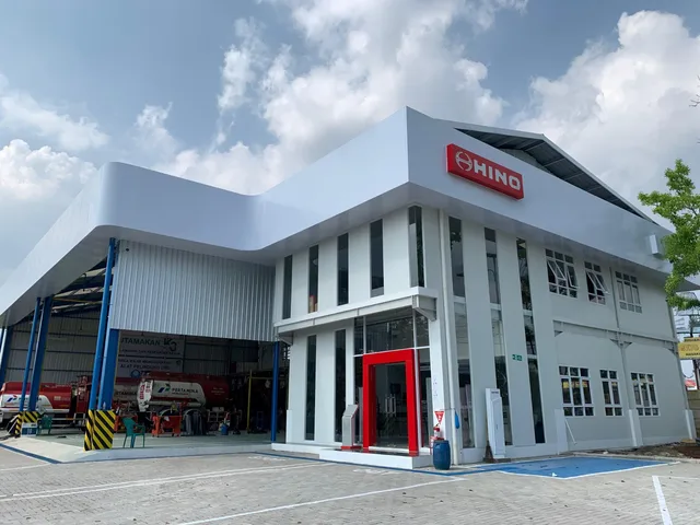 Hino Tingkatkan Fasilitas Dealer di Yogyakarta Menjadi 3S